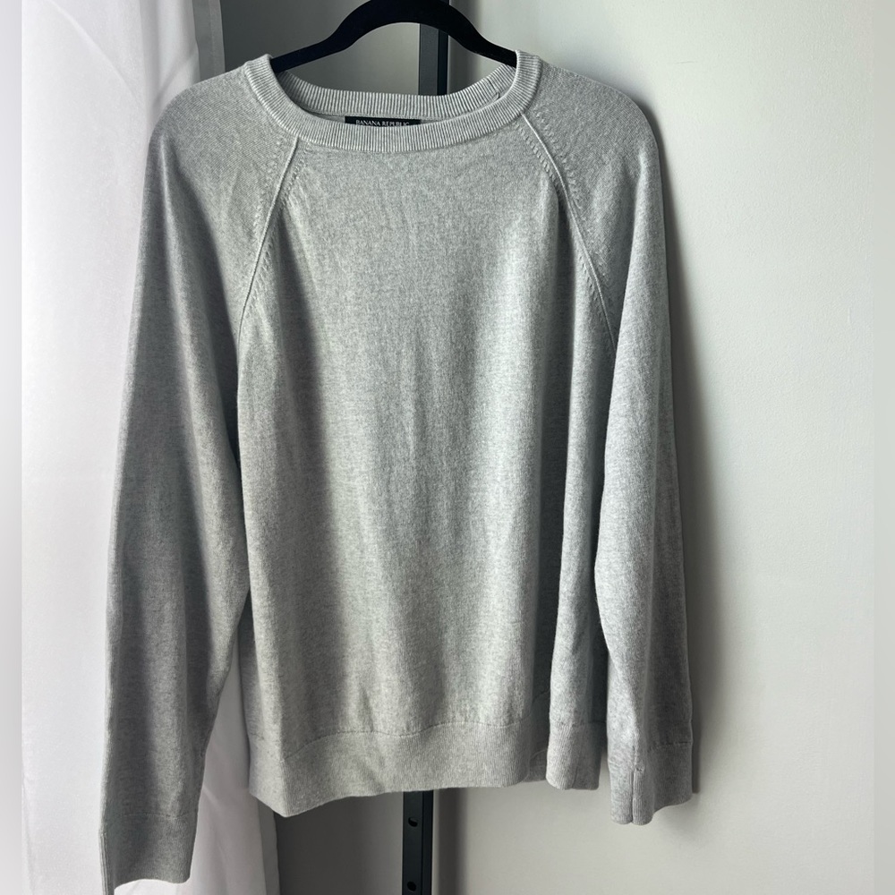 Men’s Banana Republic Light Grey Sweater